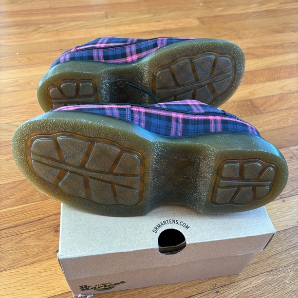 new! dr. martens buzz 5 eye tartan black + pink eu 38 us 7 - Picture 4 of 10